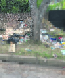 Disgruntled residents complain about rubbish