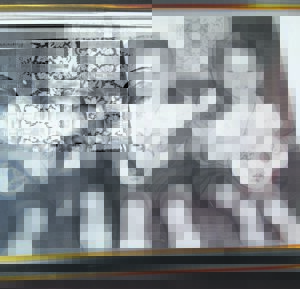 Elderly couple recalls love story and joy of triplets