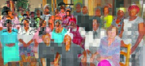 Bejaarde vroue bederf vir die feestyd