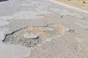 Lack of service delivery blamed on fighting council