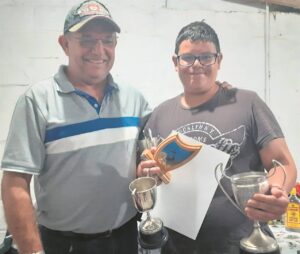 Chicken-farming ace excels at agri showcase