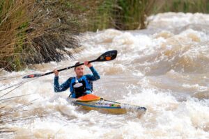 WATCH | Birkett and Hartley hold Fish River Canoe Marathon overnight cards