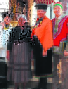 Gill herdenk Madiba se 100ste