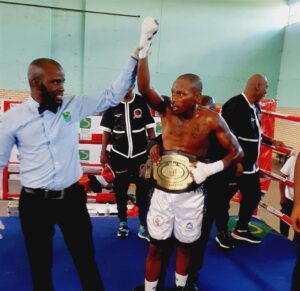 Stelle defends his EC title successfully in Komani