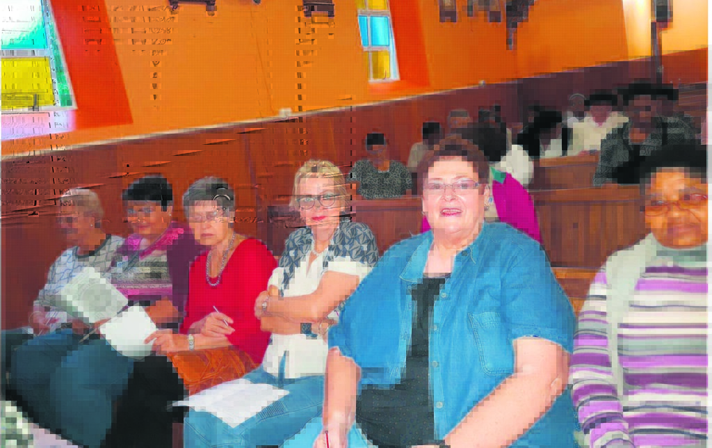 Women unite in prayer