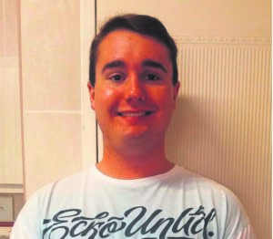 Manie skitter by debatkompetisie