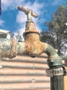 ‘Dink anders oor water’