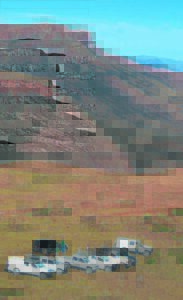 Die 4×4-manne klim die Bamboesberge