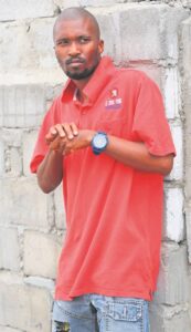 Komani hip-hop star wins national award