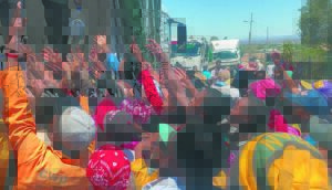 Al meer mense desperaat vir water