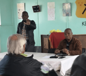 Verslaggewer gedreig by Rosmead vergadering