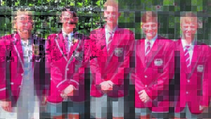 Hoër Volkskool-swemmers vaar goed