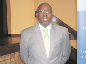 Inxuba Yethemba-munisipaliteit skryf miljoene af