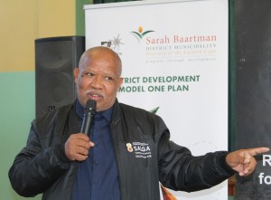 Graaff-Reinet-gemeenskap praat saam oor distriksmunisipaliteit se dienslewering en begroting