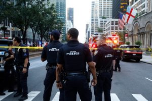 New York: Gunman kills four in Manhattan office tower shooting