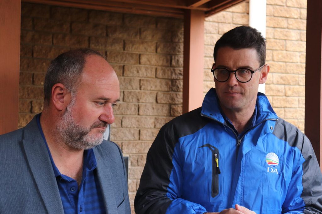 DA Mayoral Candidate Retief Odendaal and Provincial Leader, Andrew Whitfield at the KwaNobuhle Metro Police oversight.