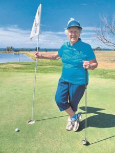At 95 Pixie keeps her eye on the (golf)ball