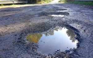 Kouga to apply for R200 million loan to fix roads
