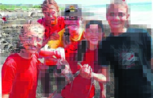 Stulting-leerders verken strand