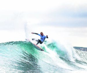 Lightfoot tops Africa qualifying series