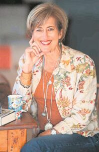 Plaaslike skrywer se droom bewaarheid