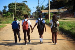 St Francis Bay community help learners without transport