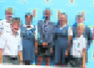 Laerskool Jeffreysbaai se atlete ryg rekords in