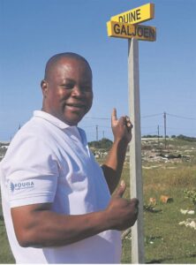 New street name boards for Pellsrus