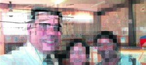 DA Councillor visits local libraries