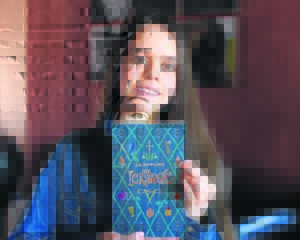 Meisie (12) se illustrasies in JK Rowling-boek