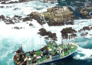 All fuel, pollutants removed from grounded fishing vessel