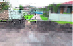 Gebarste waterpyp-epidemie tref Astonbaai