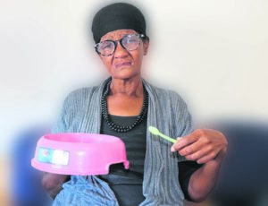 Organisasie sit hond onregmatig uit