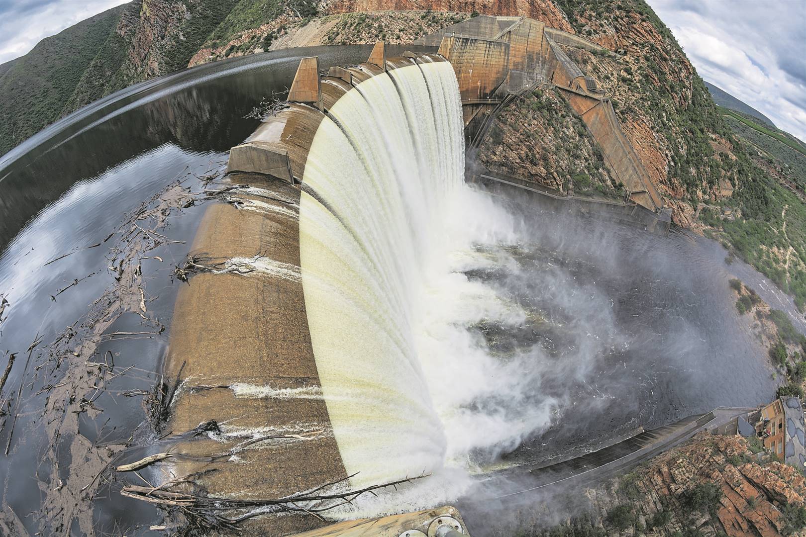 Kouga Dam