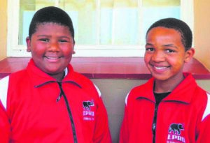 Spelers draf op veld vir OP