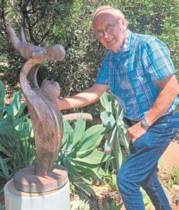 Van professor tot Jeffreysbaai se beeldhouer