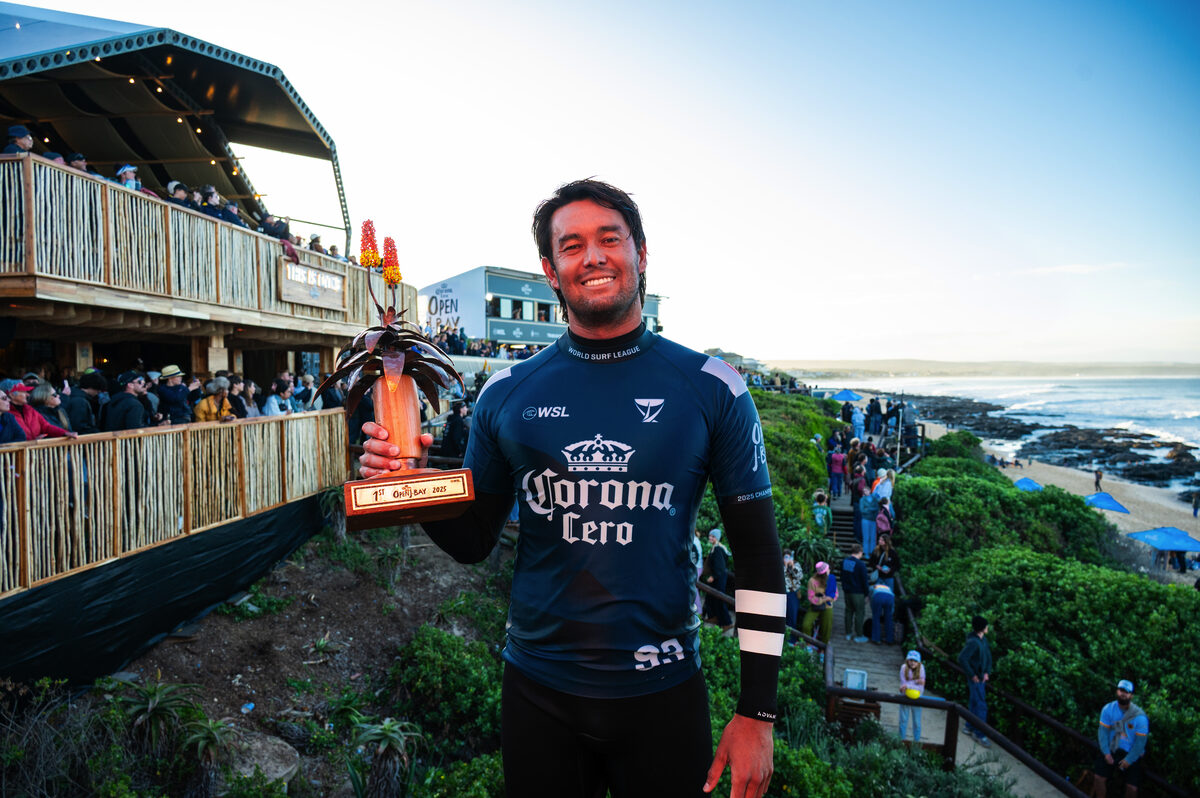 Connor O’Leary holding a trophy.