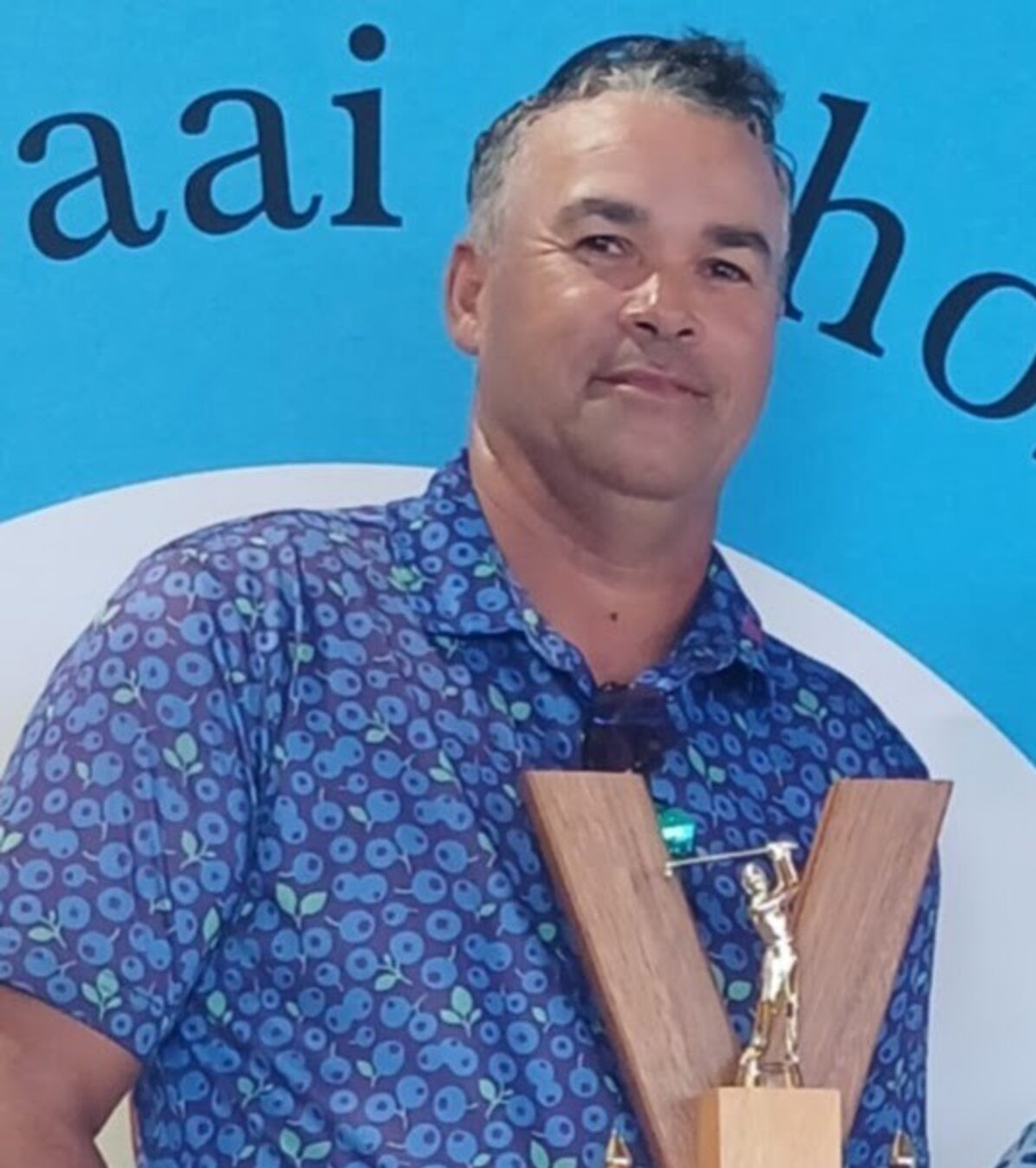 Jeffreys Bay Golf Club 
celebrates regional champion