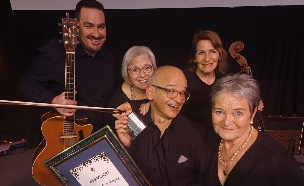 ATKV Brandervolts Teatergroep vier Afrikaans behoorlik vir oulaas