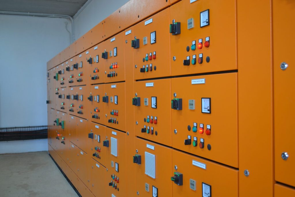 The control room at the KwaNomzamo Wastewater Treatment Works (WWTW).