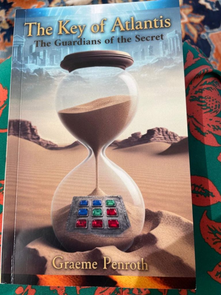 The Key of Atlantis - The Guardians of the Secret book cover.