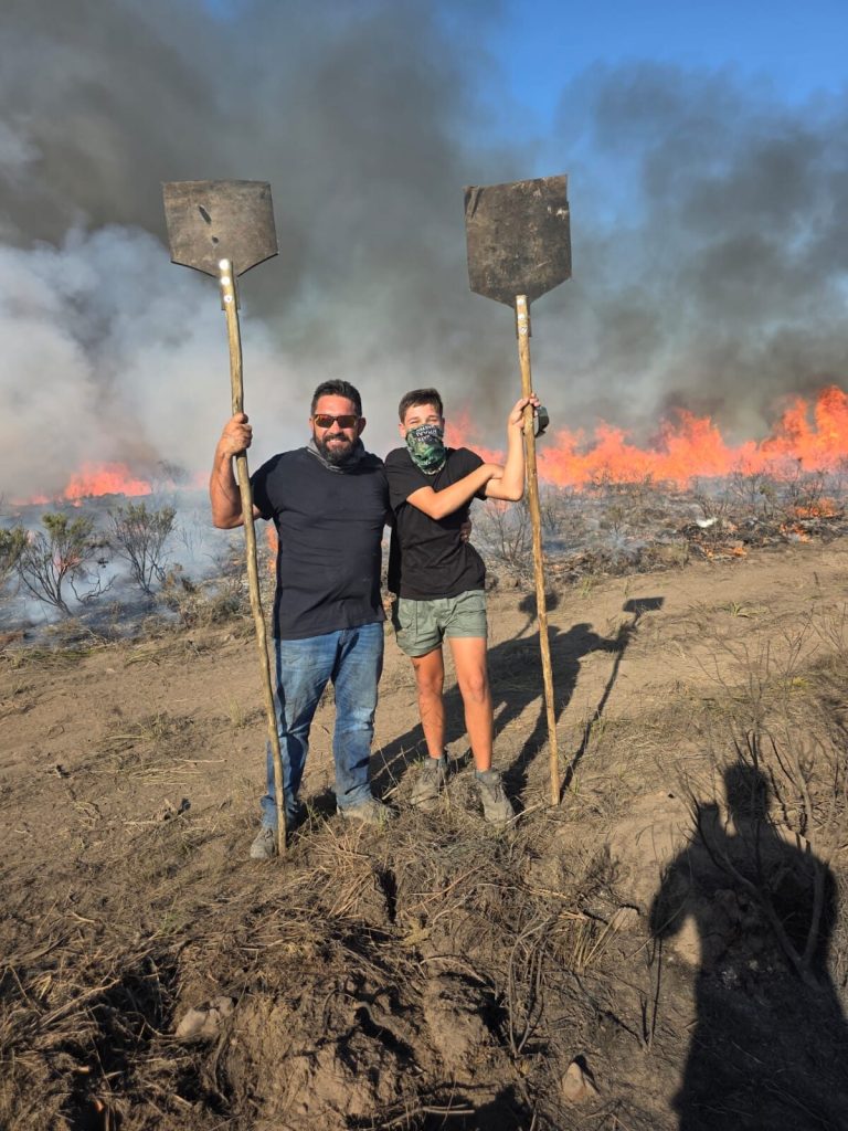 Hannes Bekker en sy seun, Heinrich (13).