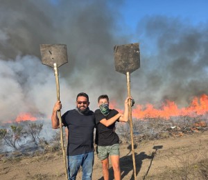 Pa en seun word saam vlammevegters vir Jeffreysbaai