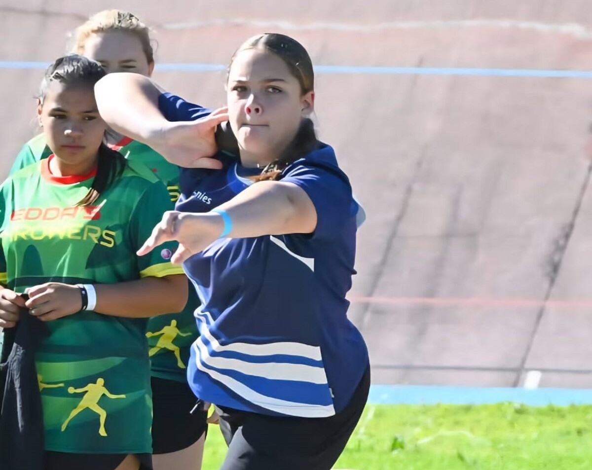 Doné Mostert op pad na haar rekord in die gewigstoot. Foto: Verskaf
