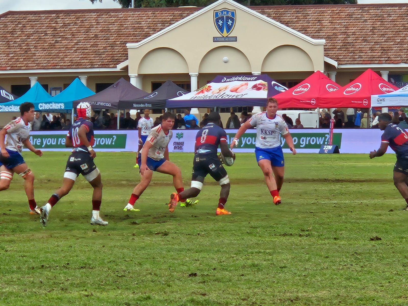 Oakdale were able to contain the dangerous Westville backs to win 40-24.