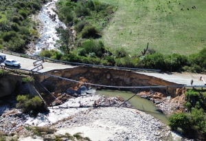 R62 collapse and floods leave Eastern Cape farming communities counting R1.5 billion in losses