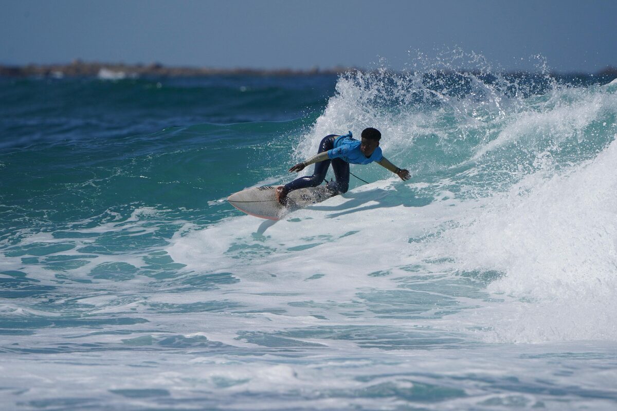 Children from Sea Vista take part in surfing and mentorship programme.