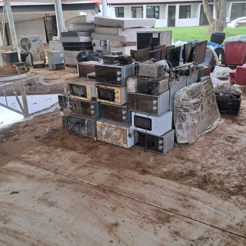Gamtoos Ferry Hotel prepares to reopen after extensive May flood damage.