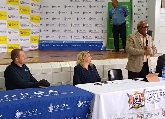 The MEC for Roads and Transport officially opened the resealed Humansdorp–Hankey road 