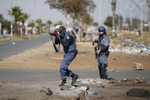 Local mayors applaud residents’ resistance